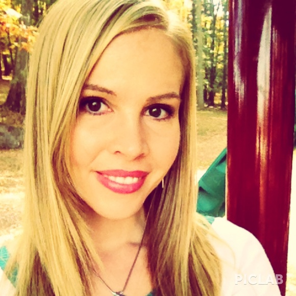 ❤Meet Your Seller!!!❤ - Picture 2 of 4