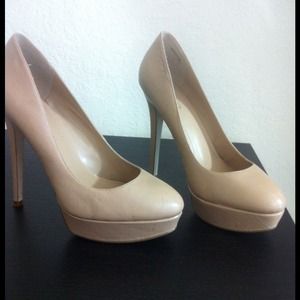 Nude Aldo pumps
