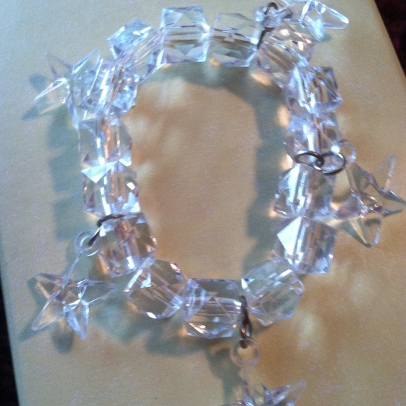 Clear star bracelet