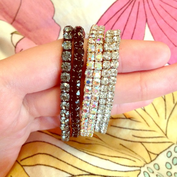 💋sold💋 Elastic rhinestone bracelets