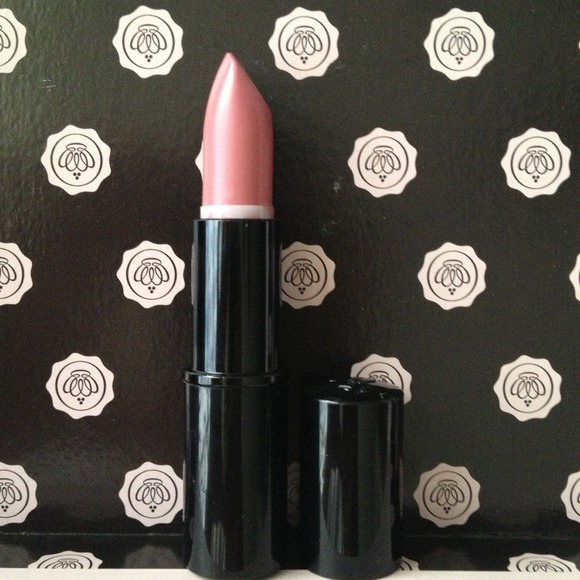 🚫Sold🚫Lancôme color design lipstick in Love It