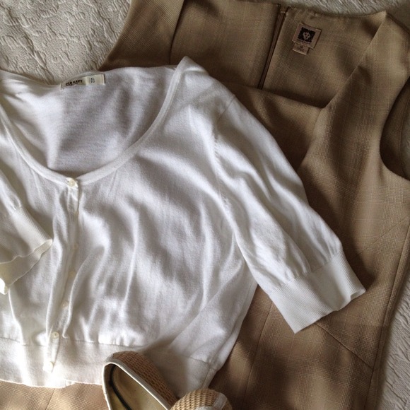 Anne Klein Tahari sheath dress in khaki