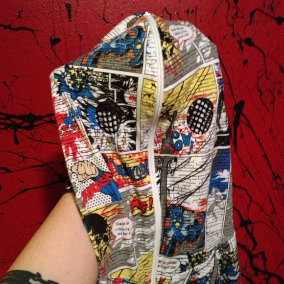 Comic Book Hoody w/ Mask Hood and Hidden Pockets! - Picture 4 of 4