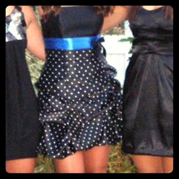 Black dress with white polka dots! Supper cute!