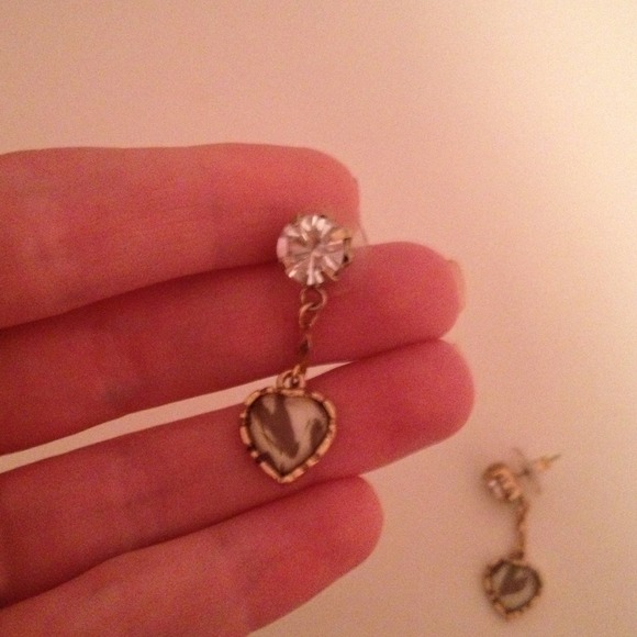 Betsey Johnson earrings - Picture 2 of 3