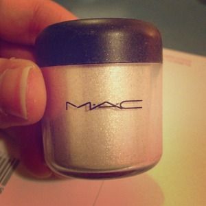 MAC pigment colour powder 'Frost'