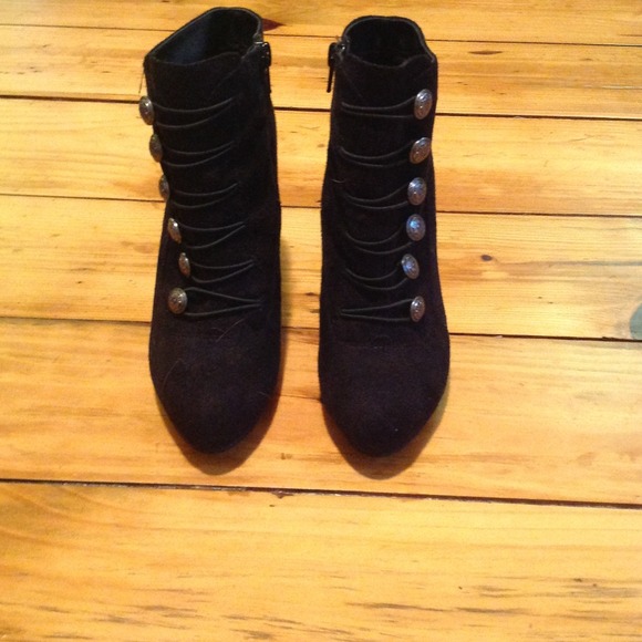 Super cute button boots- zip on the inside. - Picture 2 of 4