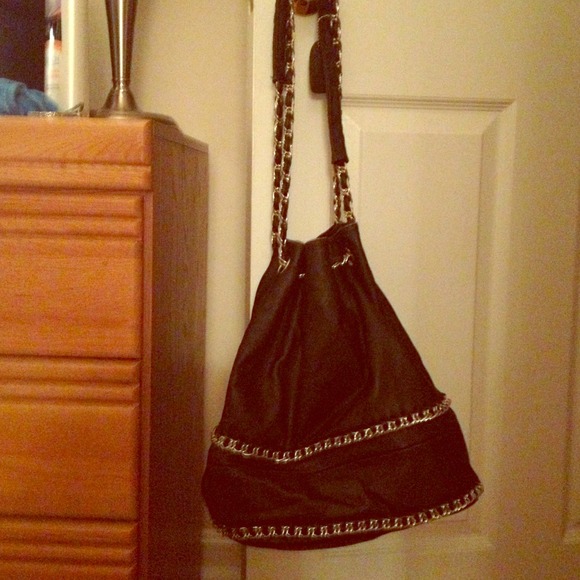 Simple handbag used twice