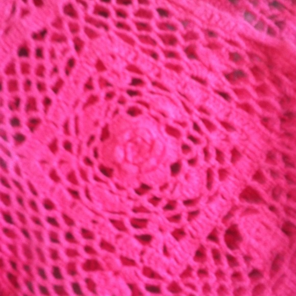 Pink poncho - Picture 2 of 2