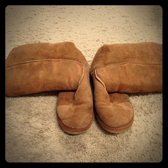 Calf height, camel color, fur lined boots. Size 6.