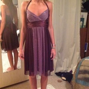 🌺REDUCED🌺 Beautiful Plum tones Knee length dress