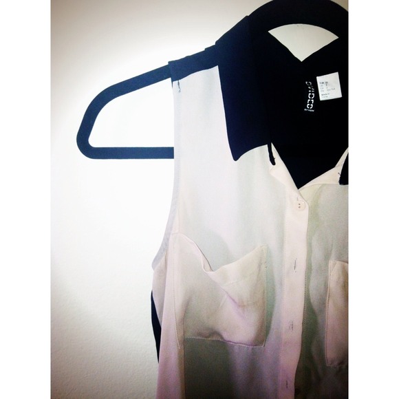 H&M blouse - Picture 1 of 3