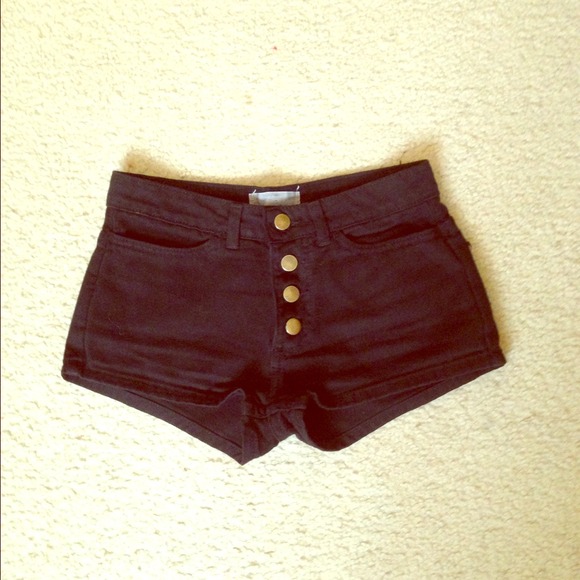 🚫SOLD🚫AA black short shorts