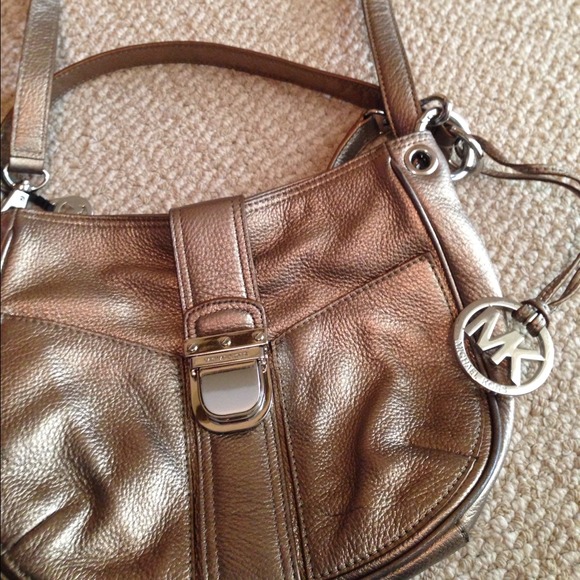 MK cross body