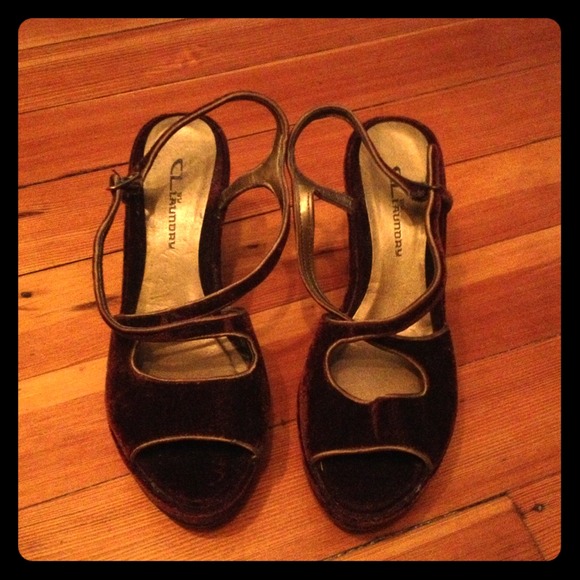 Chinese Laundry Shoes - Chinese Laundry Velvet Burgundy Wedges