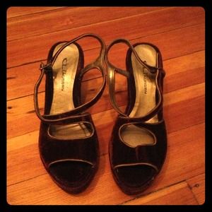 Chinese Laundry Velvet Burgundy Wedges