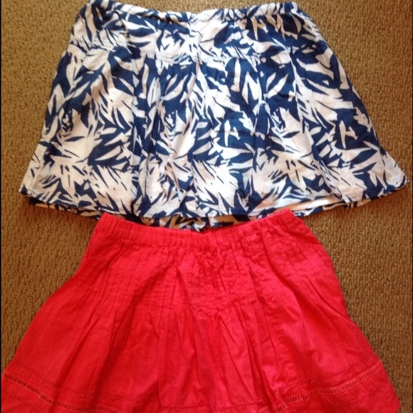 ⛔Bundled⛔2 Aeropostale skirts