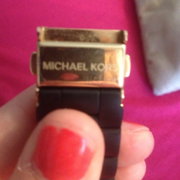 Michael Kors black & gold watch - Picture 3 of 4