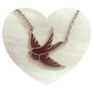 ❌SOLD❌Swallow necklace