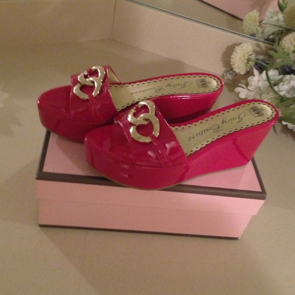 Brand new authentic juicy couture shoe