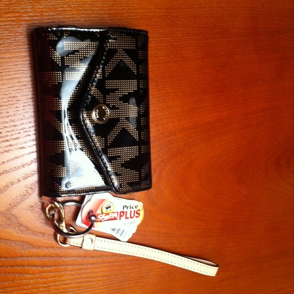 MK👍👍👍clutch