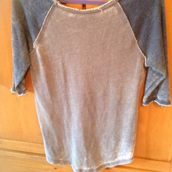 💞SOLD💞WE THE FREE sweatshirt FREE PEOPLE - Picture 2 of 3