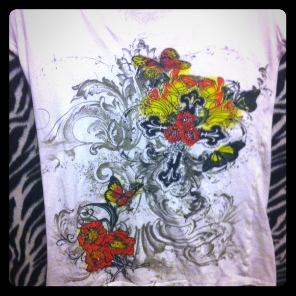 Barely worn Love love lo shirt size large, bling(: