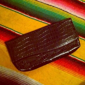 ✋🔴SOLD🔴✋Black alligator scale clutch