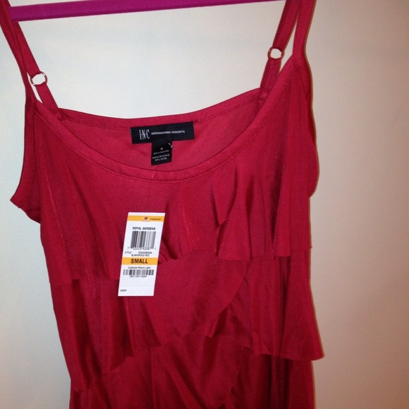 Red Top - Picture 1 of 1