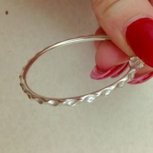 PANDORA hoops. NEW NEVER WORN. STERLING SILVER