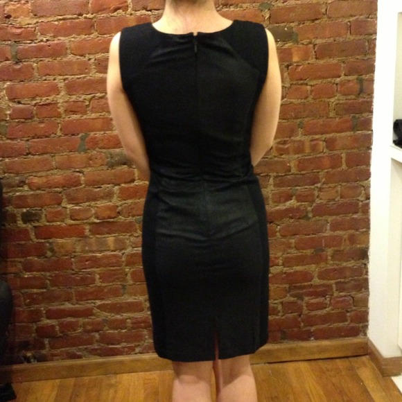⛔SOLD⛔BCBG - Picture 2 of 2