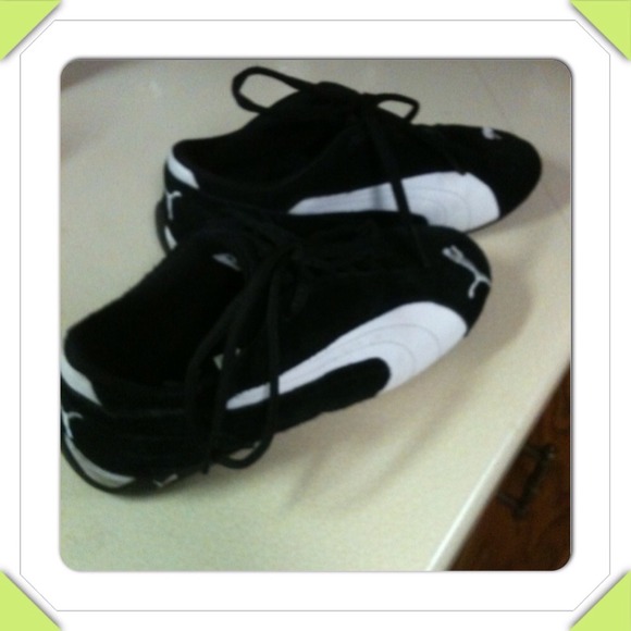 Pre owned Puma Shoes
