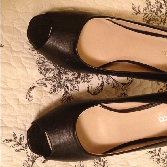 🚫SOLD🚫Nine & Co black open toe heels - Picture 2 of 4