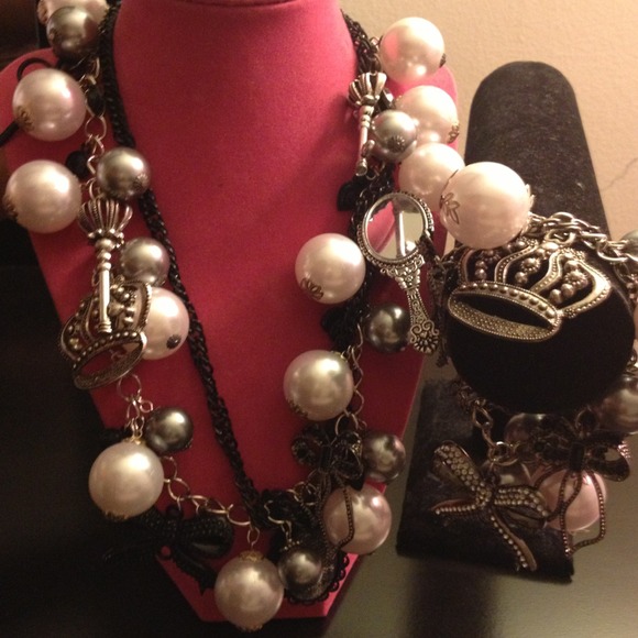 Necklace and bracelet