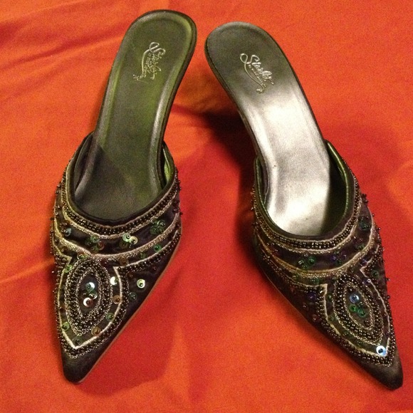 ❌Reserved for jtbuttercup❌ Beaded Kitten-heel