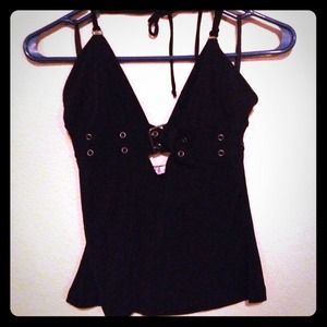 🎀Traded🎀 HOT black front buckle halter. Low cut