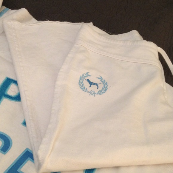 ❌SOLD❌VS PINK Sweat Set - Picture 3 of 4