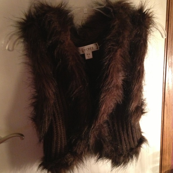 Vest - Picture 1 of 1