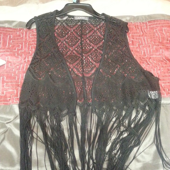 Vest - Picture 2 of 2