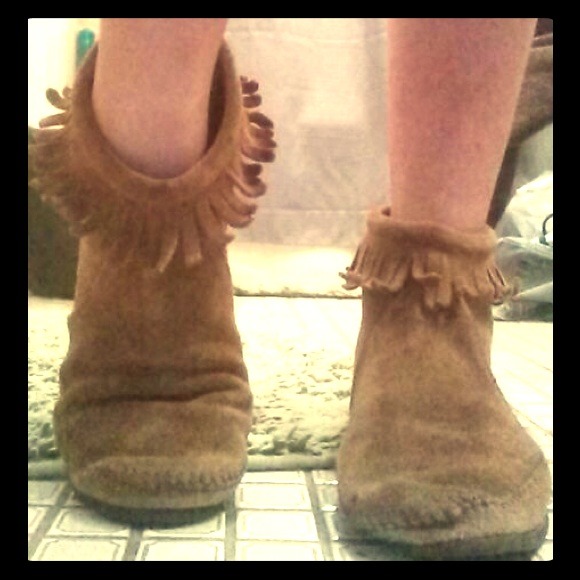 Minnetonka moccasins REDUCED!!!
