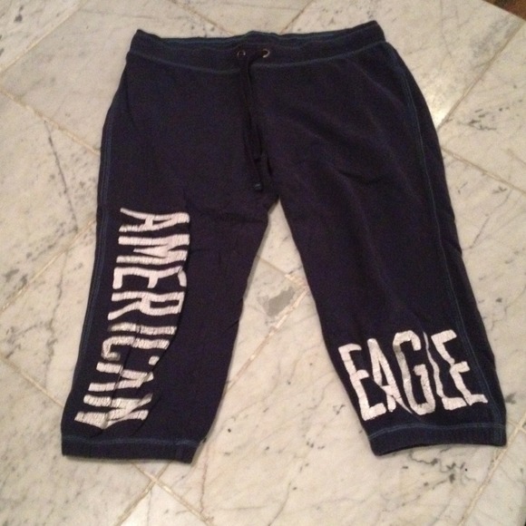 REDUCED😃 American Eagle Capri sweatpants