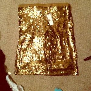 Gold sequined skirt NWT