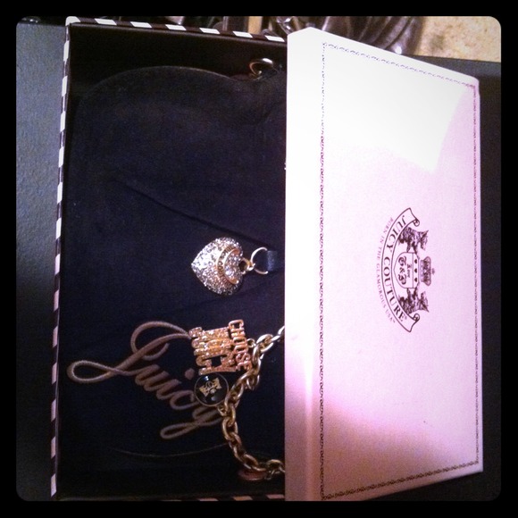 AUTHENTIC Juicy Couture Wristlet