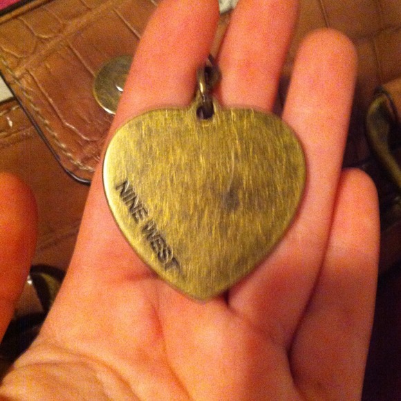 Brown Nine West purse. - Picture 2 of 4