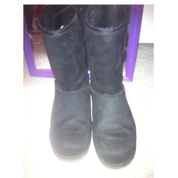 black boots - Picture 1 of 2