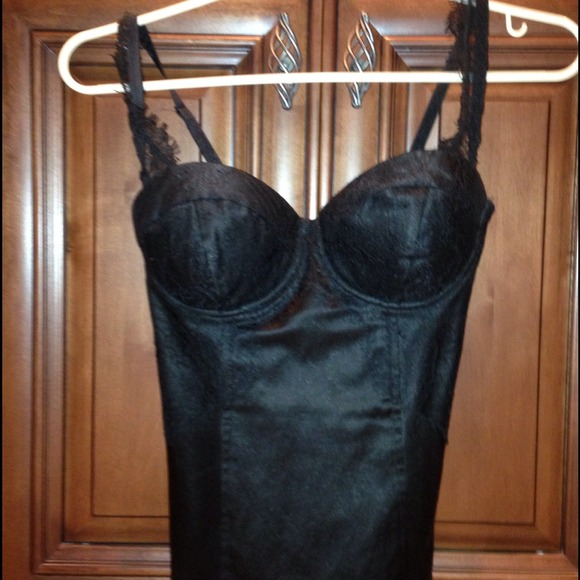 Guess corset all black with lace trim worn once