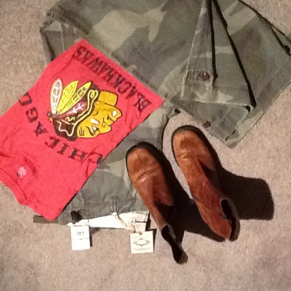 Guess leather ankle boots with lug sole - Picture 4 of 4