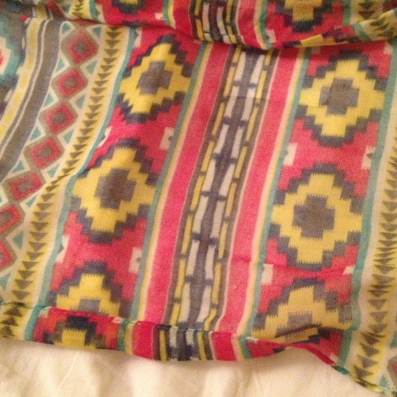 Geometric scarf - Picture 2 of 2