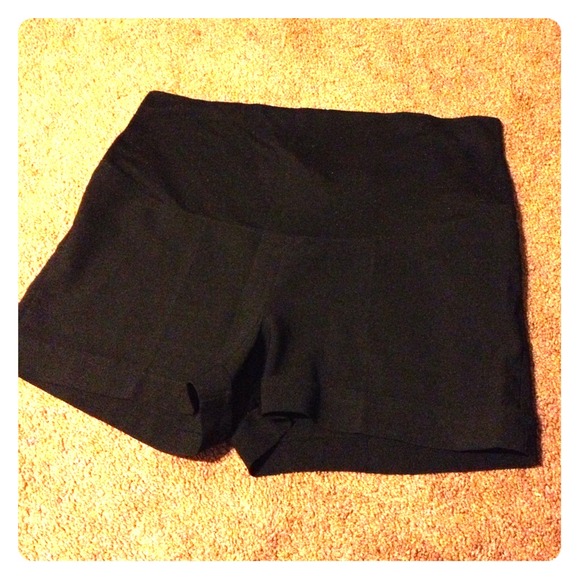 Maternity shorts