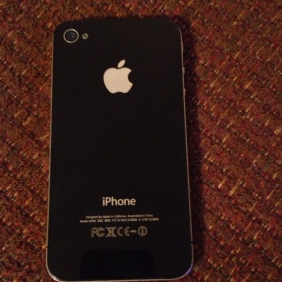 iPhone 4 - Picture 2 of 4